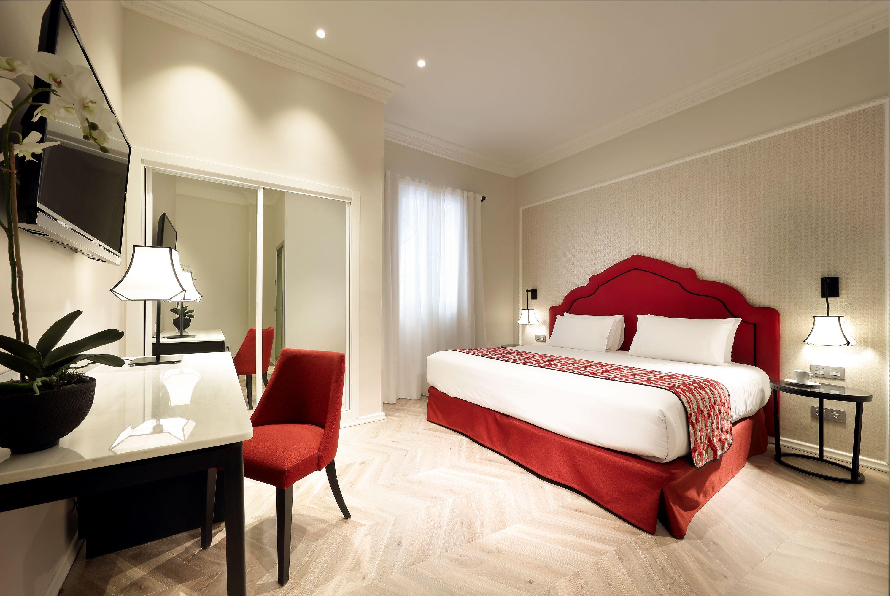 10 Smart Design Hotels in Old Town Seville Worth Booking