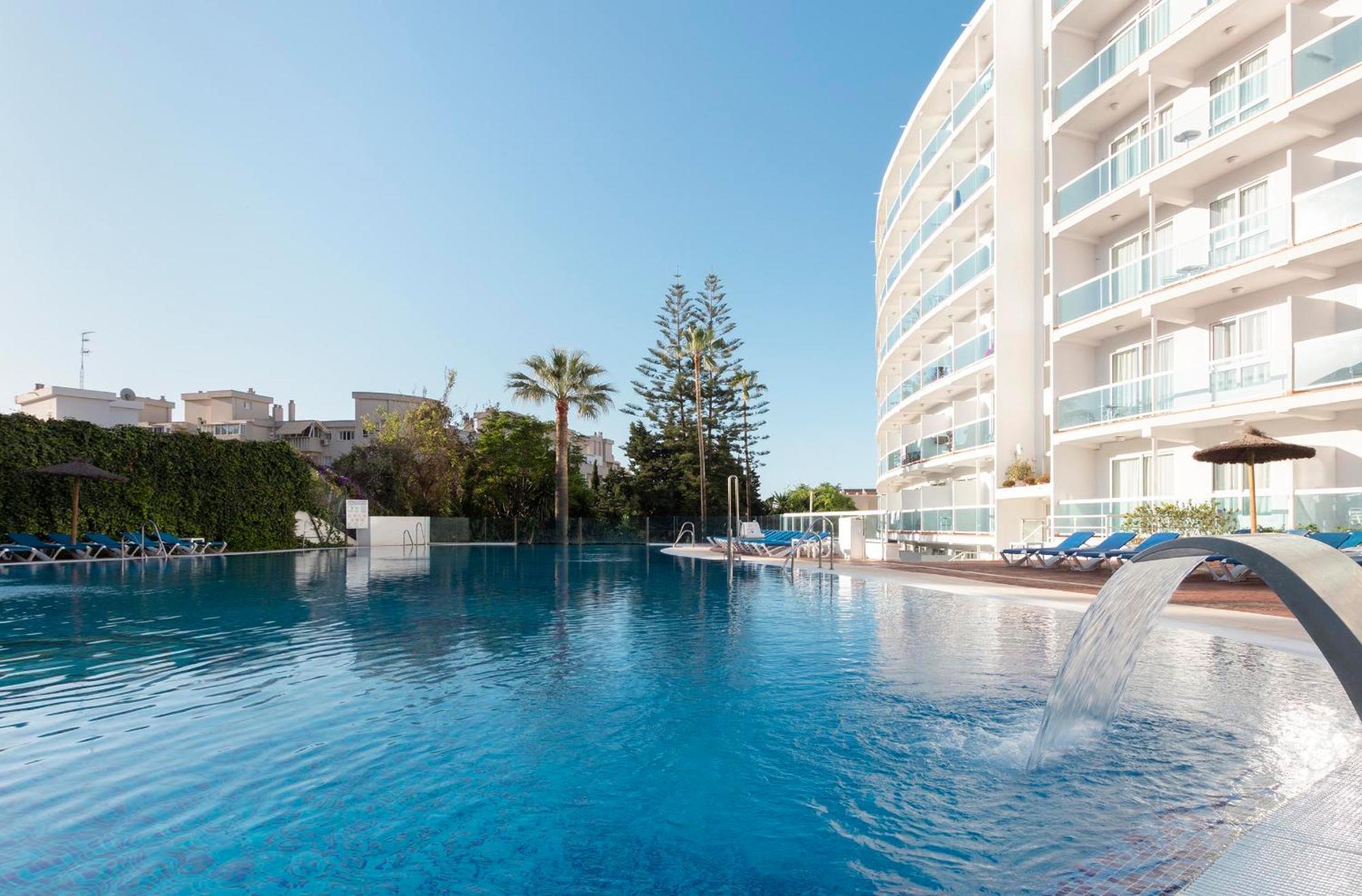 7 Top Resorts in Carihuela, Torremolinos Worth Booking