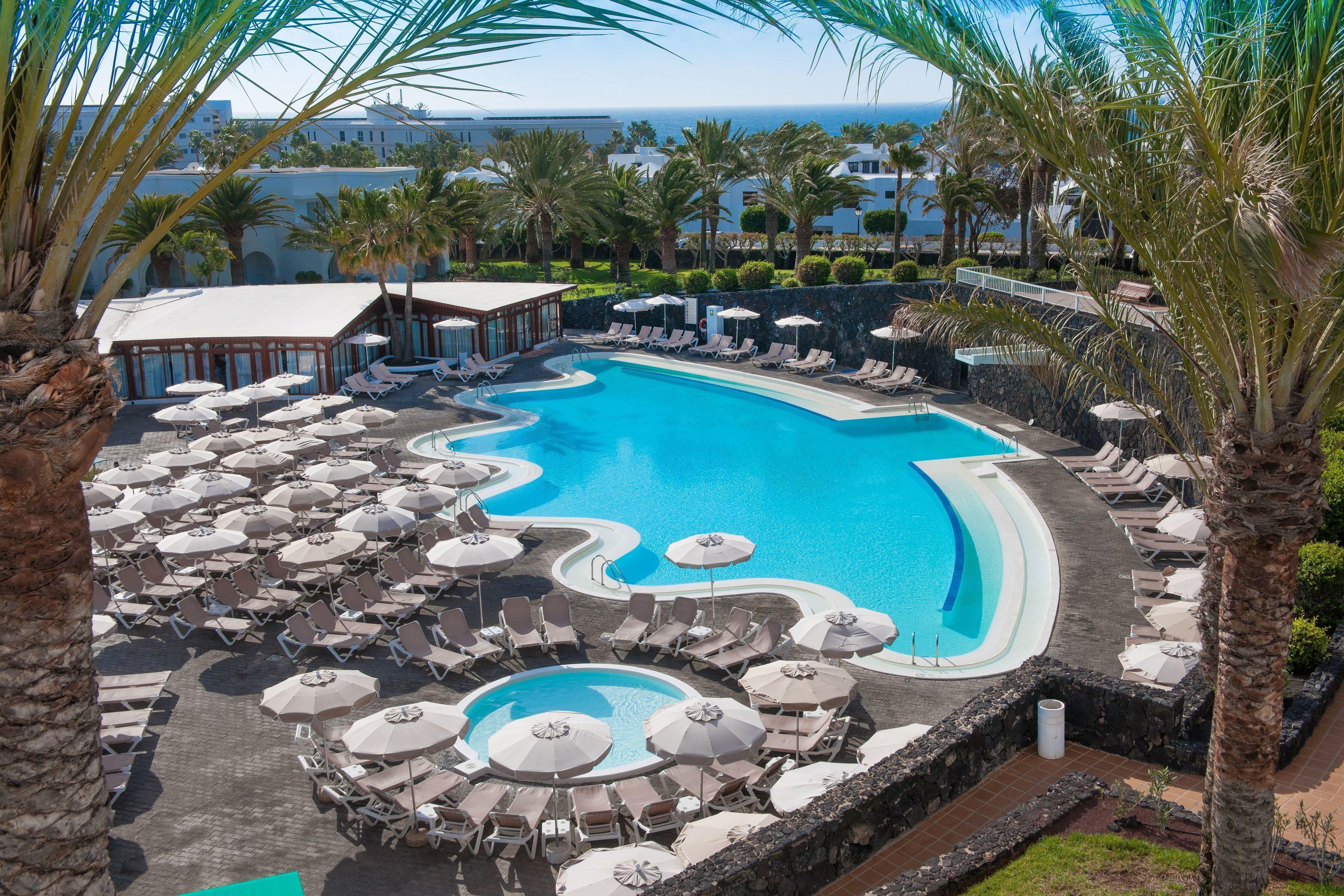 Where to Stay Near Josefa Abilleira Casas: 6 Family Hotels