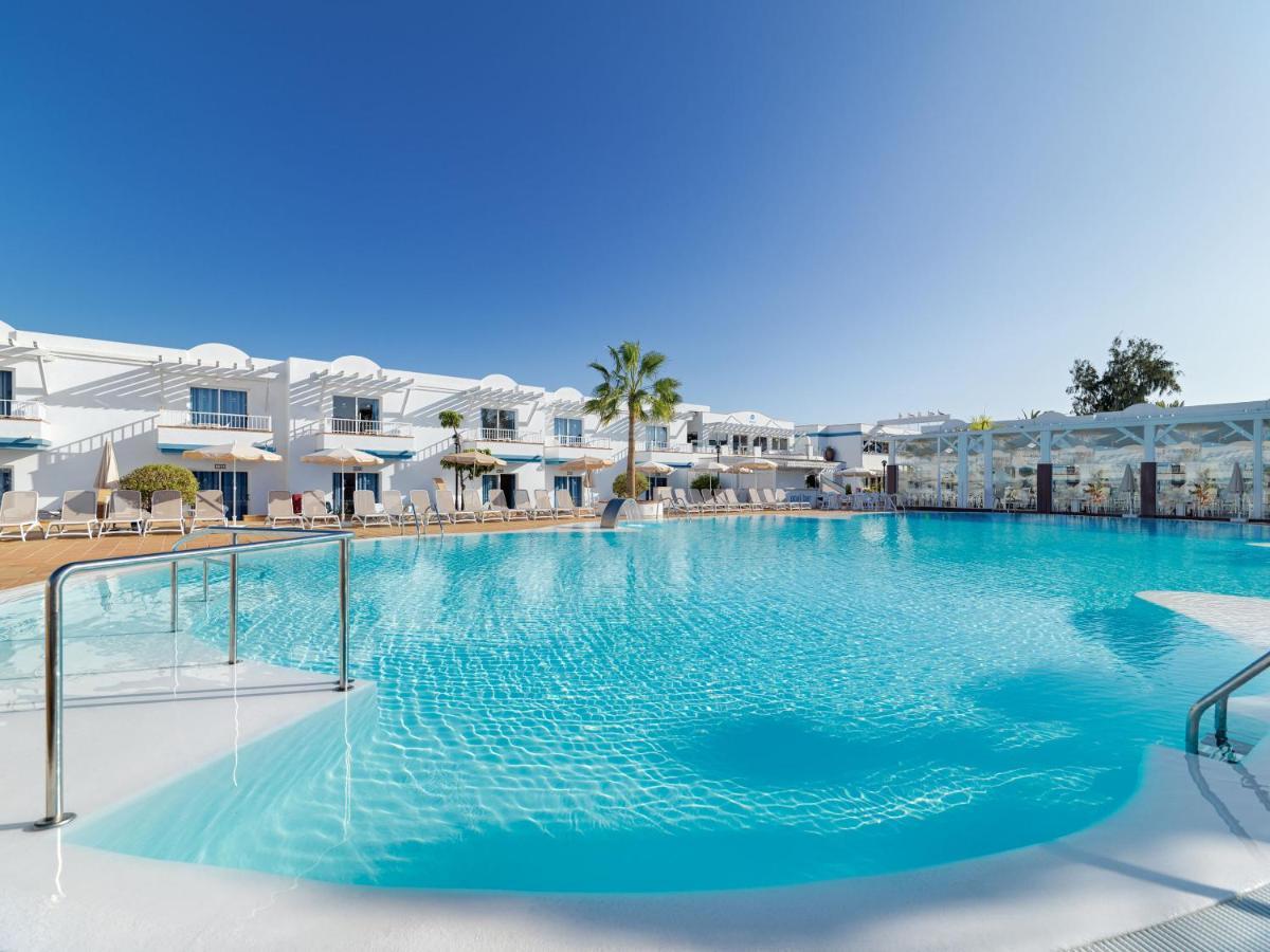 4 Family Hotels Near Corralejo Viejo Worth Booking