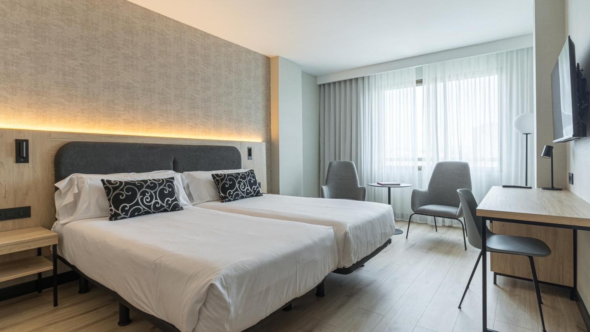 4 Design Hotels Near Cines Yamaguchi Worth Booking