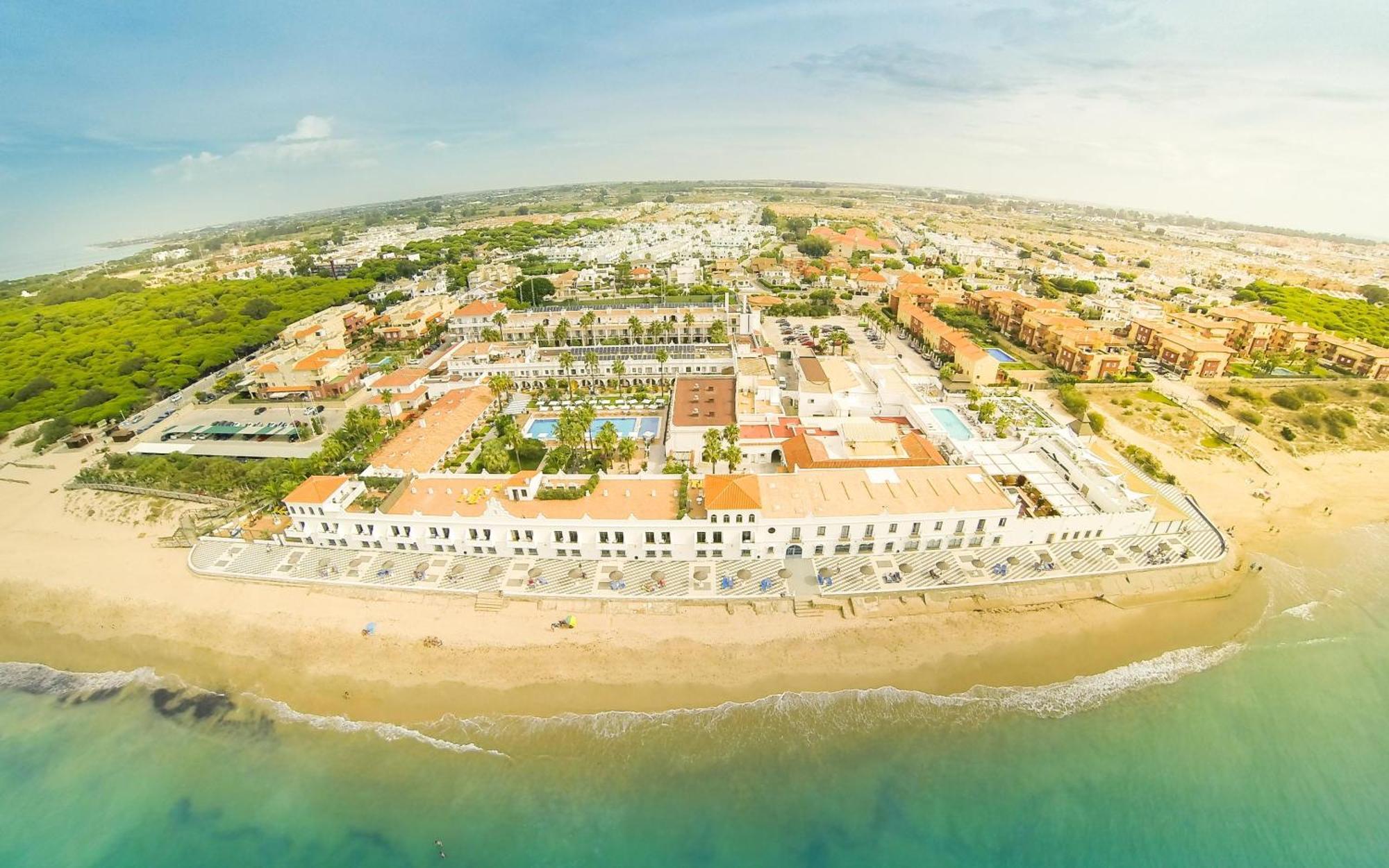 5 Beach Hotels Near Club de Golf Costa Ballena Worth Booking