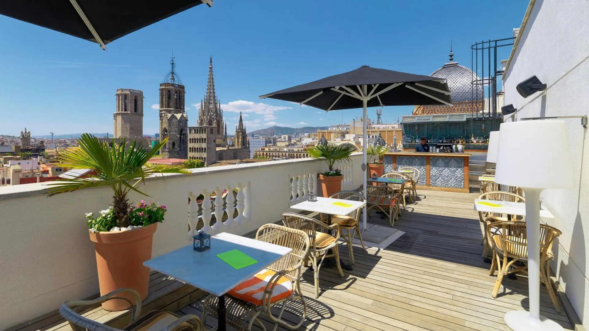 4 H10 Hotels in Gothic Quarter Worth Booking Now