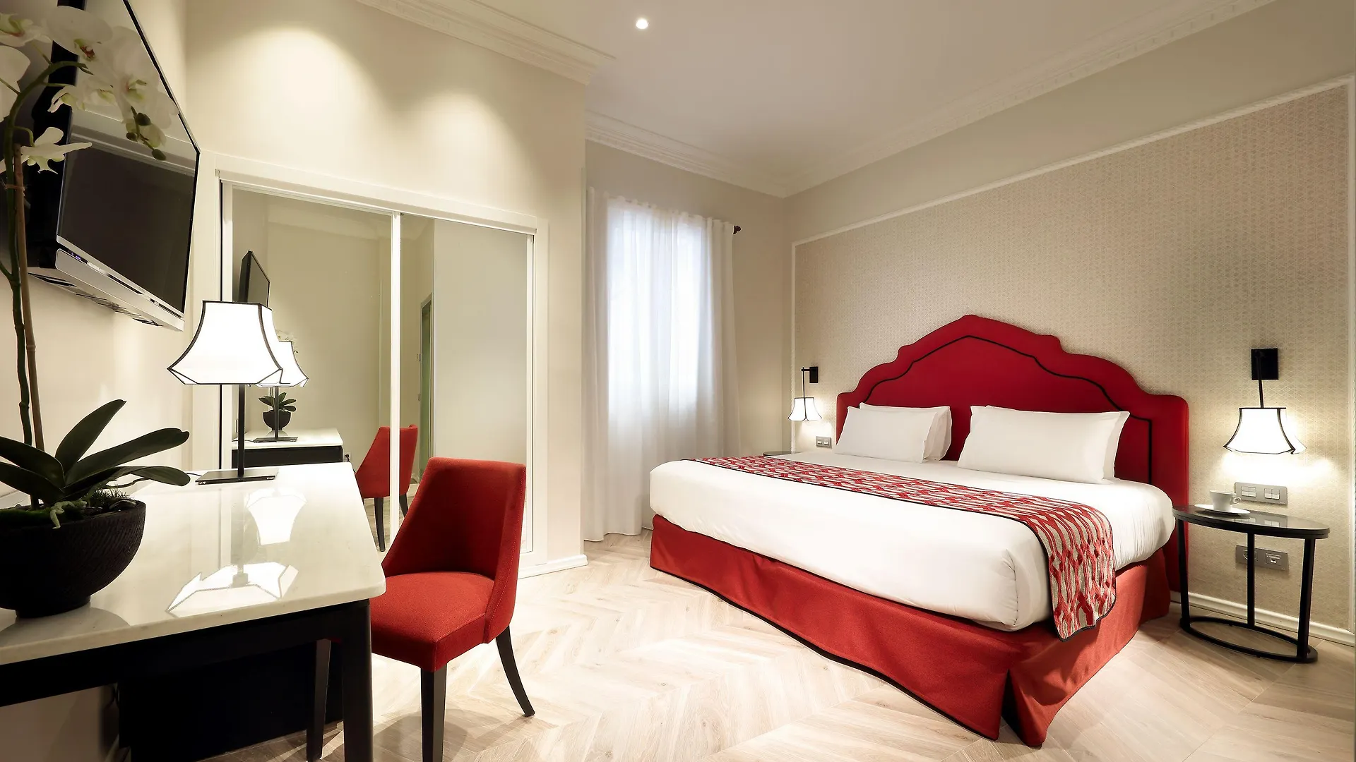10 Smart Design Hotels in Old Town Seville Worth Booking