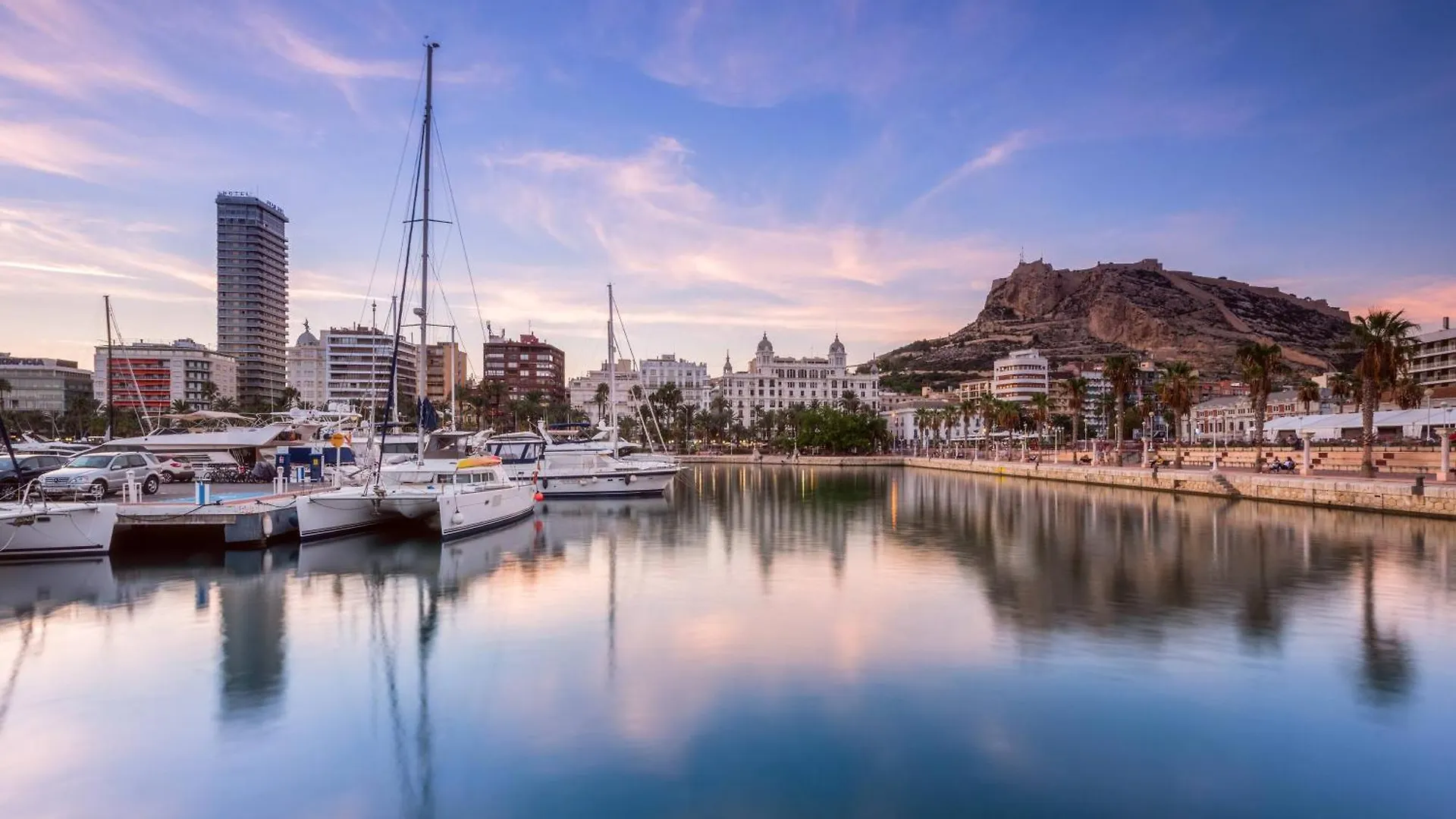Where to Stay in Alicante City Centre: 5 Best Resort Hotels